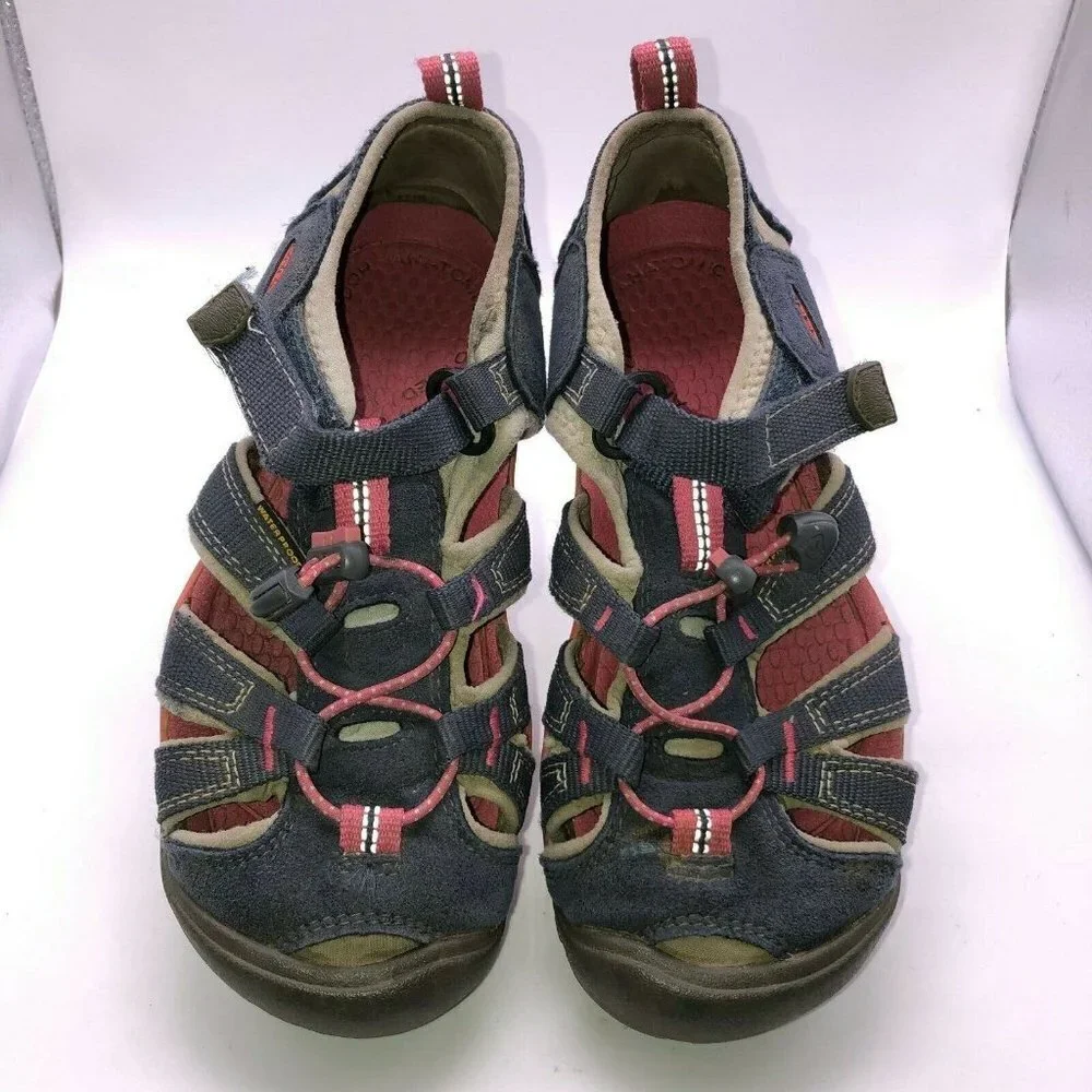 Keen Kids Size 2 Blue Pink Sport Waterproof Slip On Hiking Sandals Waterproof